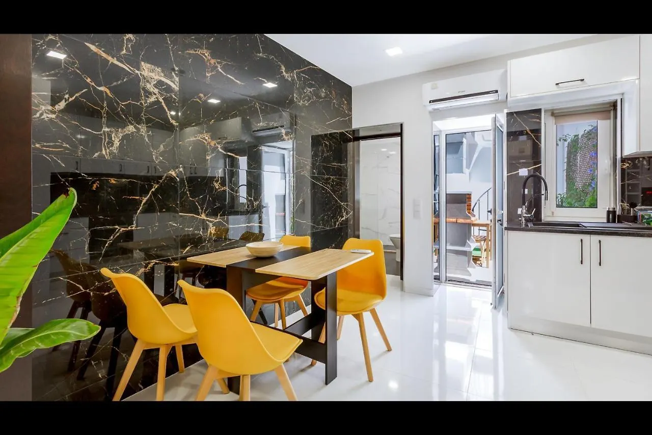 Stunning Flat In Silves By Lovelystay